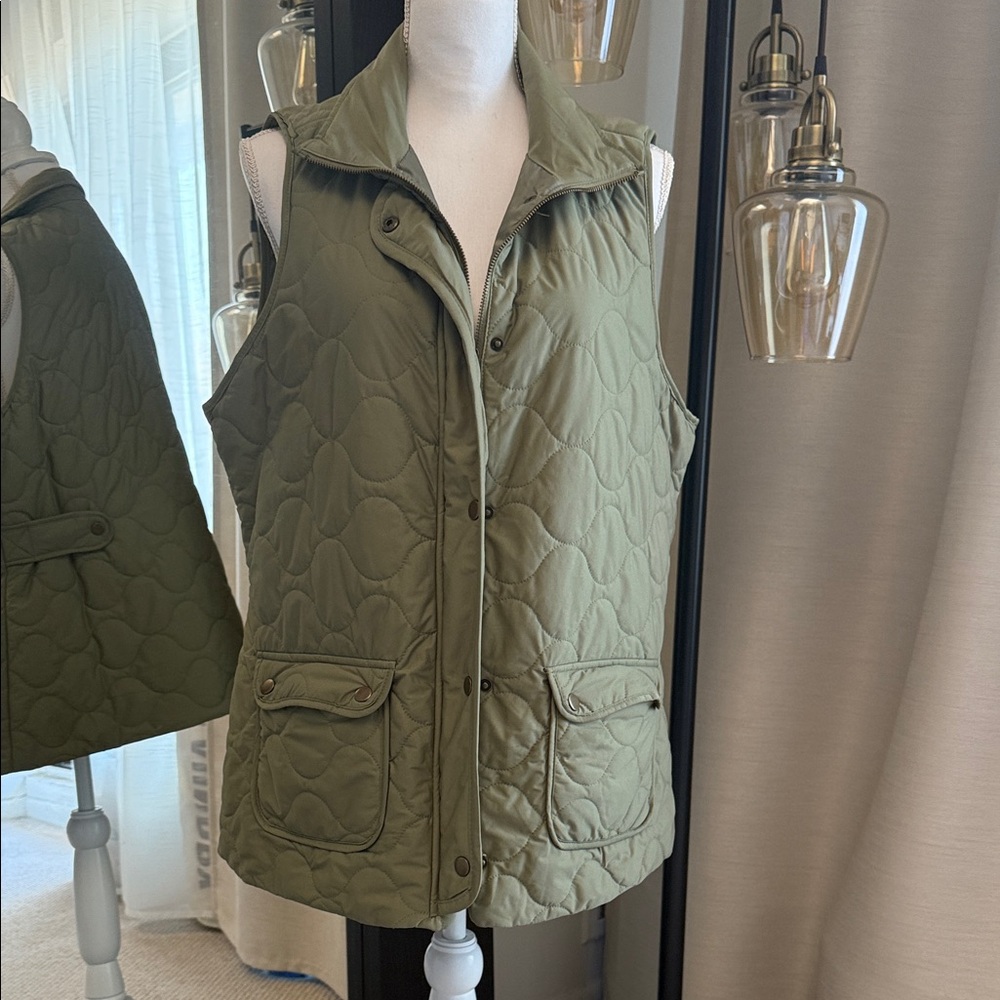 Bagatelle Sage Quilted Vest for Women